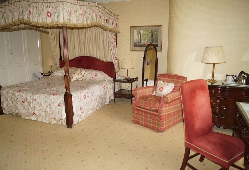 デラックスルーム, Glengarry Castle