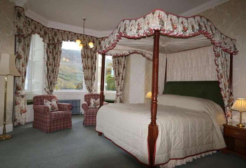 デラックスルーム, Glengarry Castle