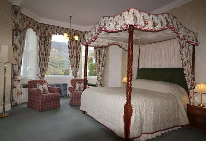 اتاق لوکس, Glengarry Castle
