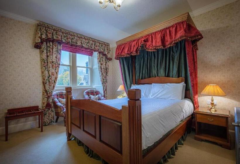 スタンダードルーム, Glengarry Castle