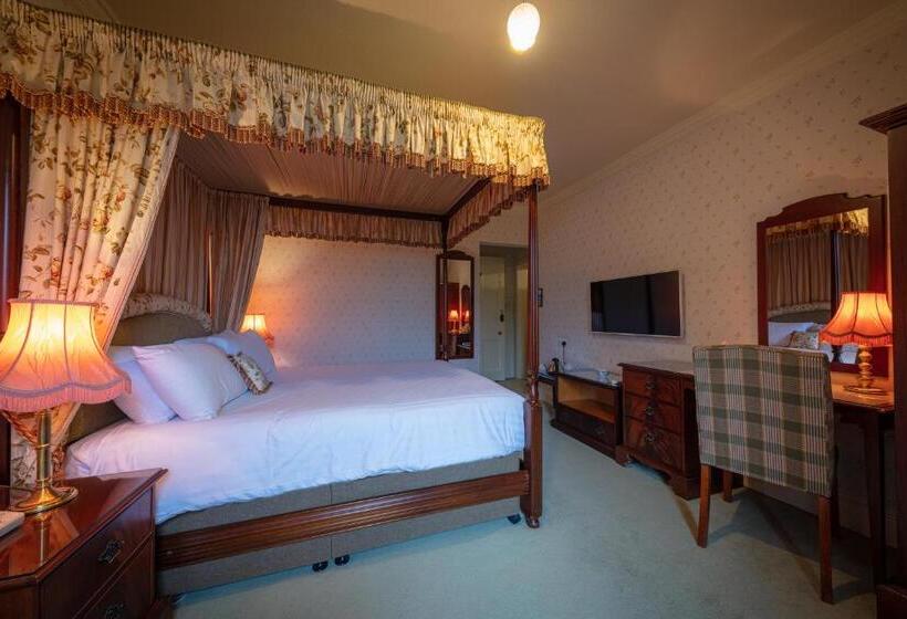 スーペリアールーム, Glengarry Castle