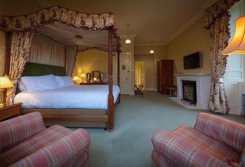 デラックスルーム, Glengarry Castle