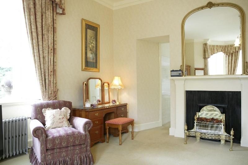 デラックスルーム, Glengarry Castle