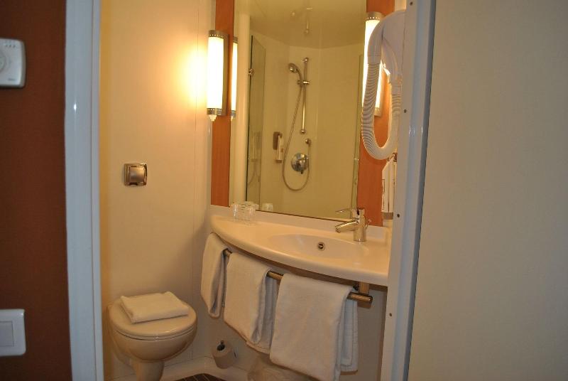 חדר סטנדרט, Ibis Loriol Le Pouzin