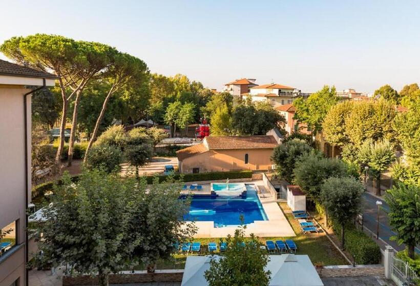 חדר סופריור נוף לבריכה, Mirò Montecatini Terme