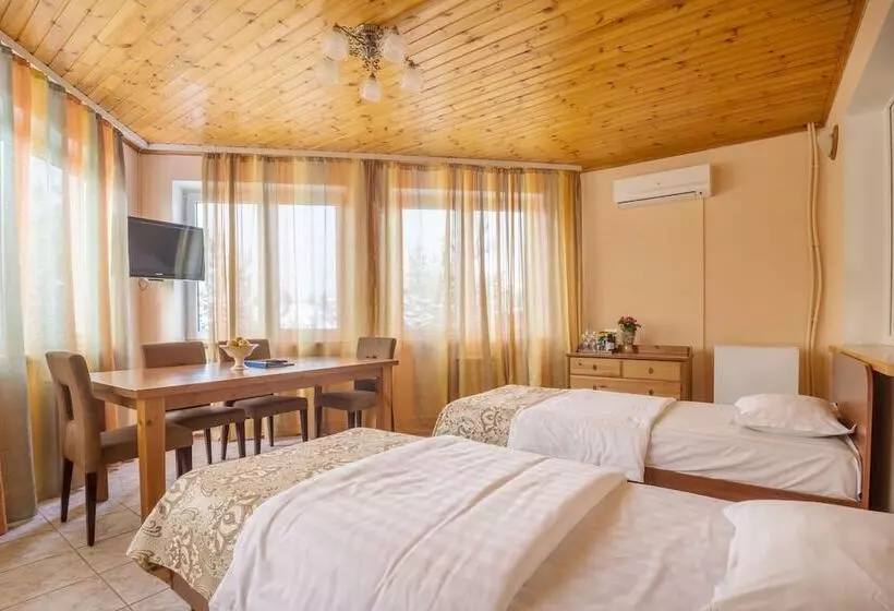 Chambre Familiale, North Star