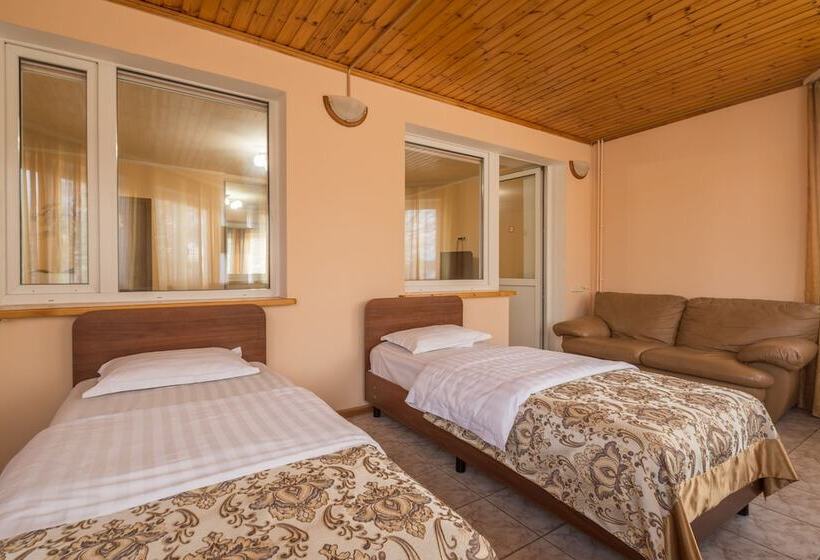 اتاق خانوادگی, North Star