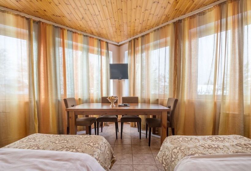 اتاق خانوادگی, North Star