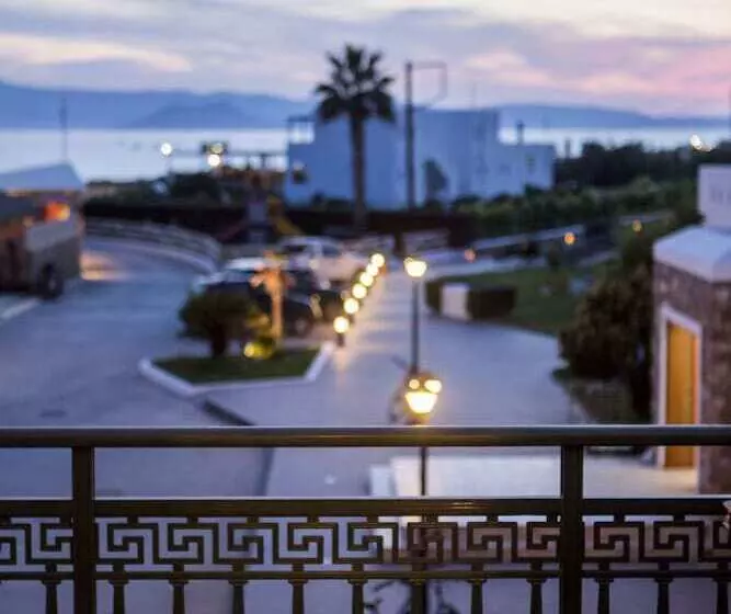 اتاق استاندارد با چشم‌انداز دریا, Plaza Beach