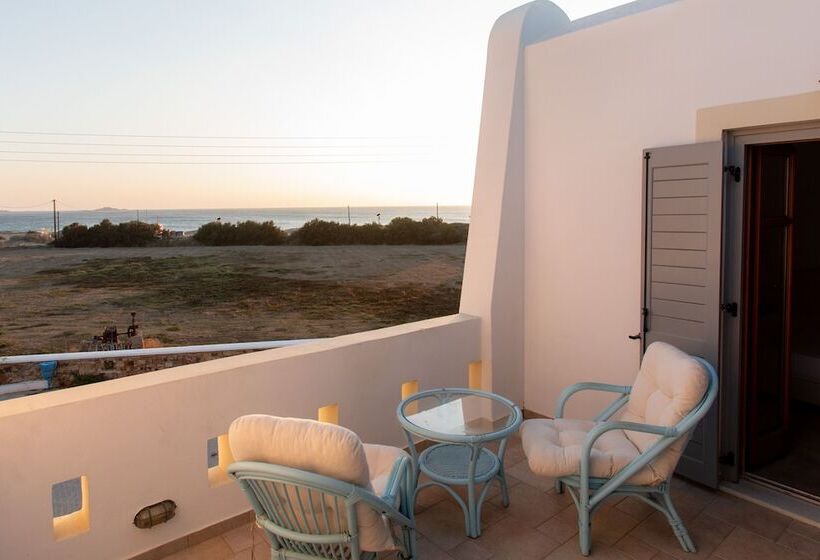 オーシャンビュースタンダードルーム, Plaza Beach