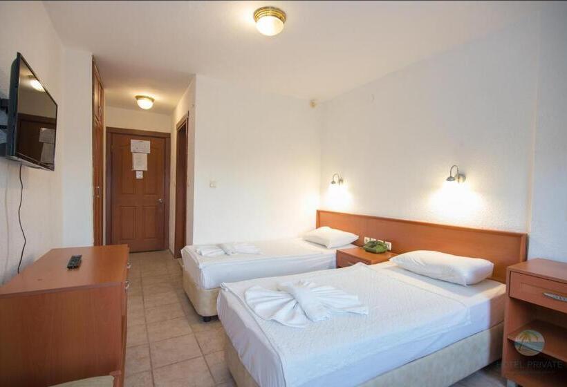 트리플 클래식 룸, Private