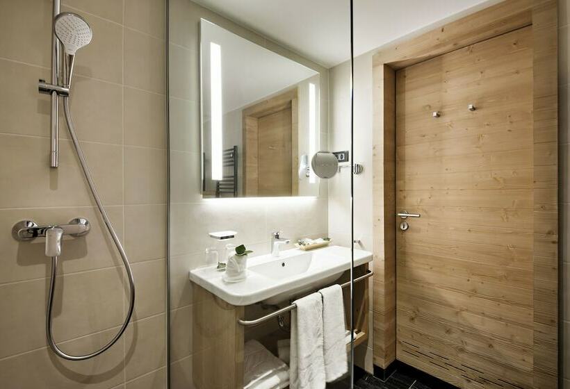 اتاق استاندارد با چشم‌انداز پارک, Rikli Balance