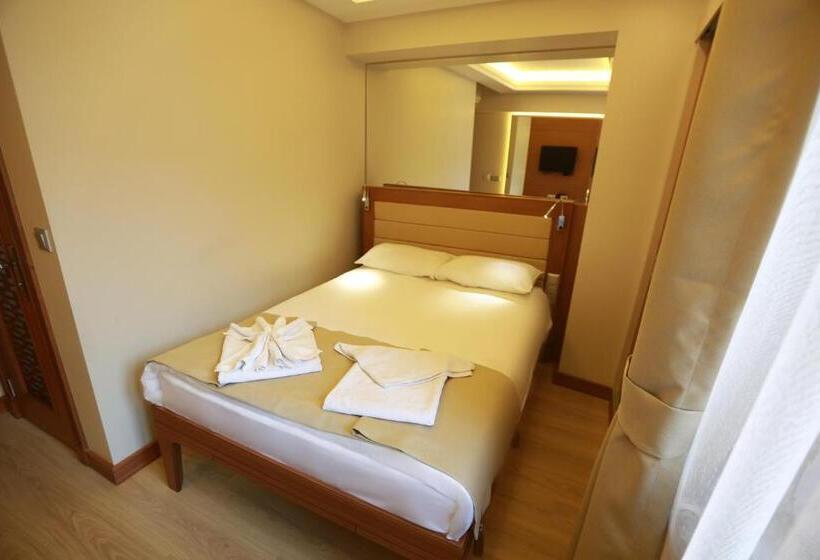 اتاق استاندارد یک نفره, Sirkeci Park