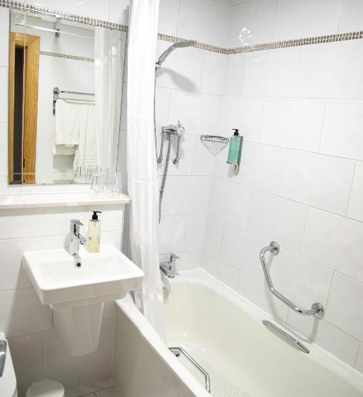 חדר דלוקס, The Valley Hotel & Carriage Gardens