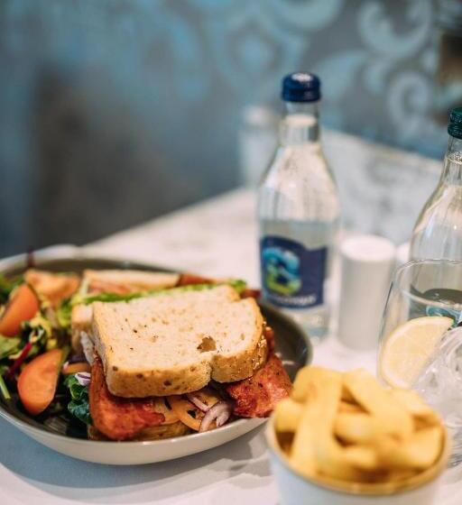 חדר סטנדרט, The Valley Hotel & Carriage Gardens