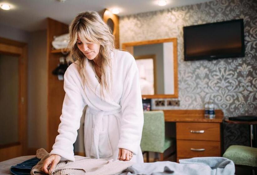 סוויטה דלוקס, The Valley Hotel & Carriage Gardens