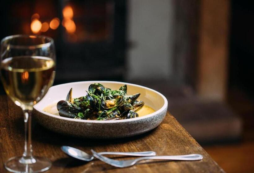 סוויטה דלוקס, The Valley Hotel & Carriage Gardens