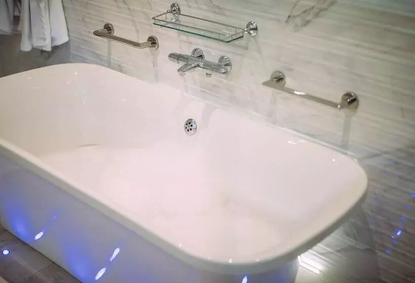 Deluxe-huone, The Valley Hotel & Carriage Gardens