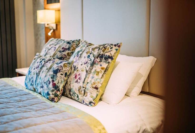 חדר דלוקס, The Valley Hotel & Carriage Gardens