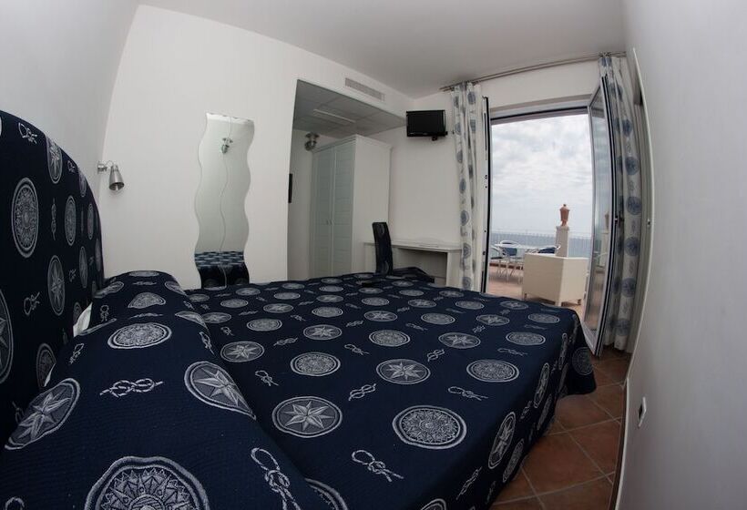اتاق استاندارد, Yachting Club Mare