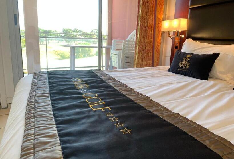 דירת חדר, Mer Et Golf