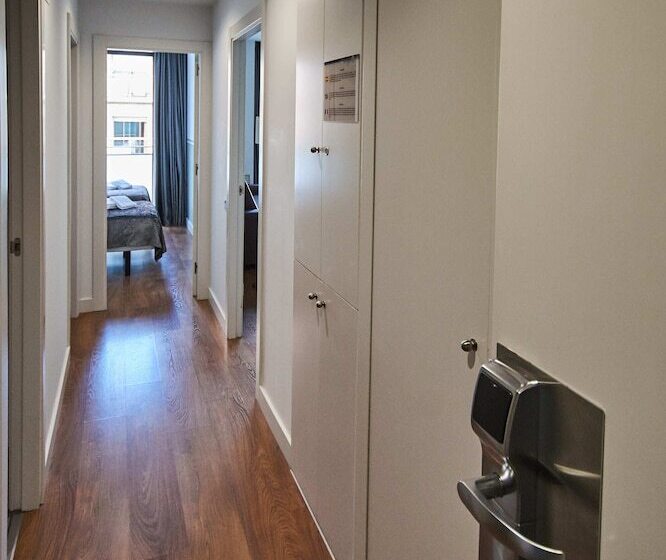 آپارتمان 2 خوابه, Sensation Sagrada Familia