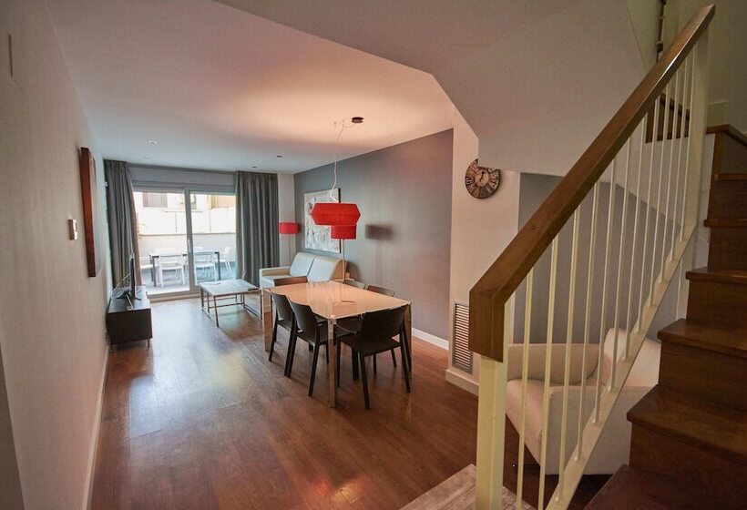 آپارتمان 3 خوابه, Sensation Sagrada Familia