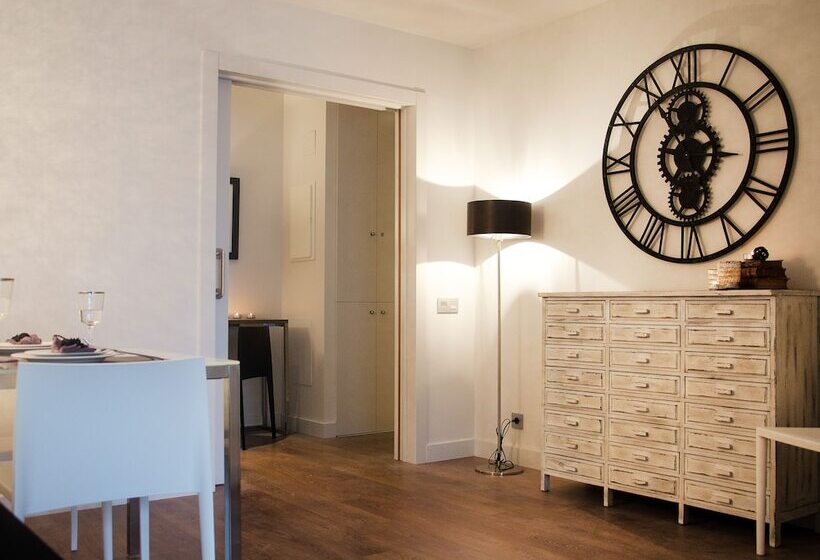 آپارتمان سوپریور 4 خوابه, Sensation Sagrada Familia