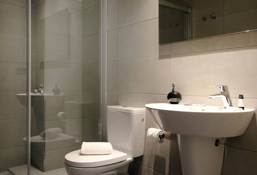 آپارتمان 3 خوابه, Sensation Sagrada Familia