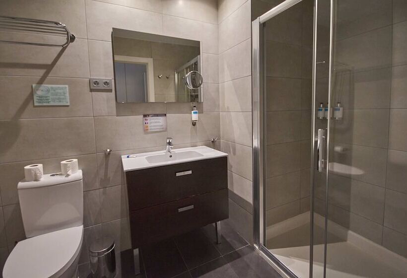 آپارتمان 3 خوابه, Sensation Sagrada Familia