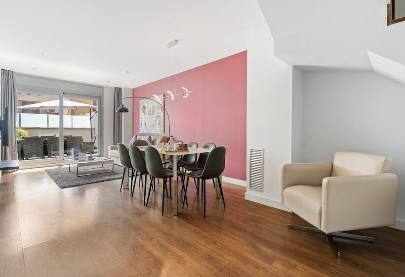 آپارتمان 3 خوابه, Sensation Sagrada Familia