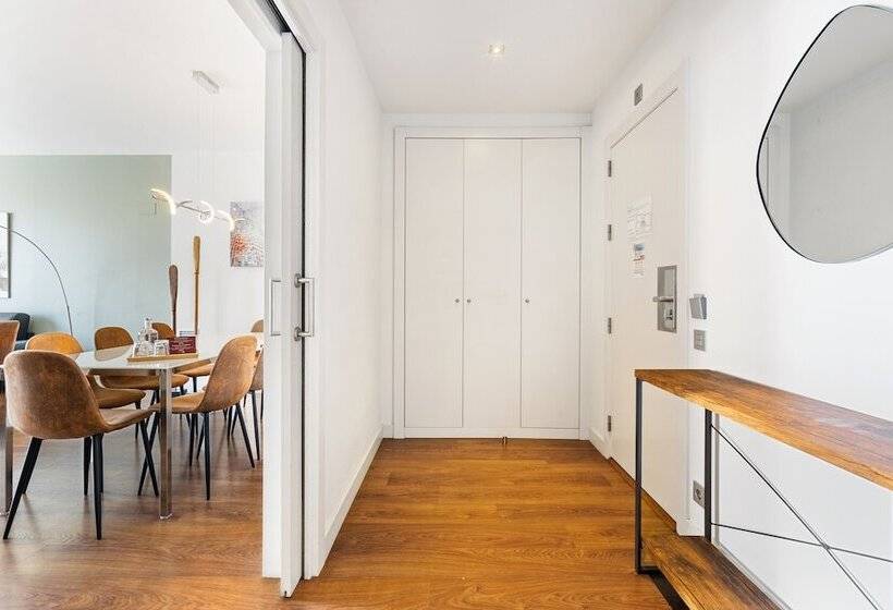 آپارتمان سوپریور 4 خوابه, Sensation Sagrada Familia