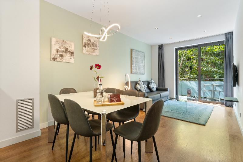 آپارتمان 2 خوابه, Sensation Sagrada Familia