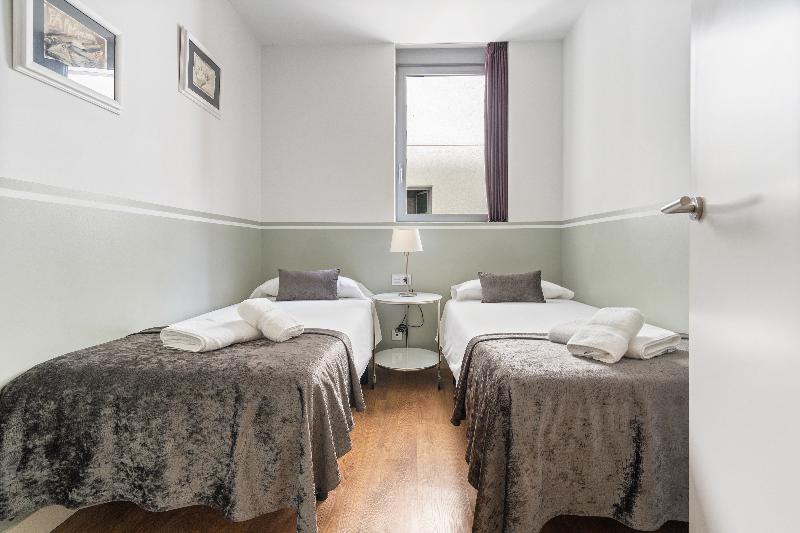 آپارتمان 2 خوابه, Sensation Sagrada Familia