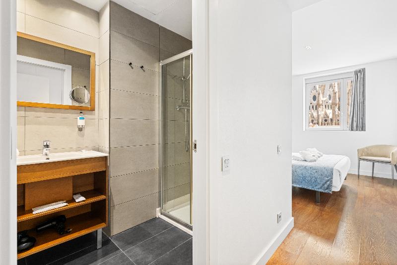 آپارتمان 4 خوابه, Sensation Sagrada Familia