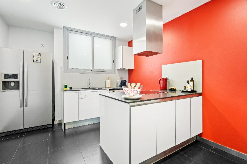 آپارتمان 4 خوابه, Sensation Sagrada Familia