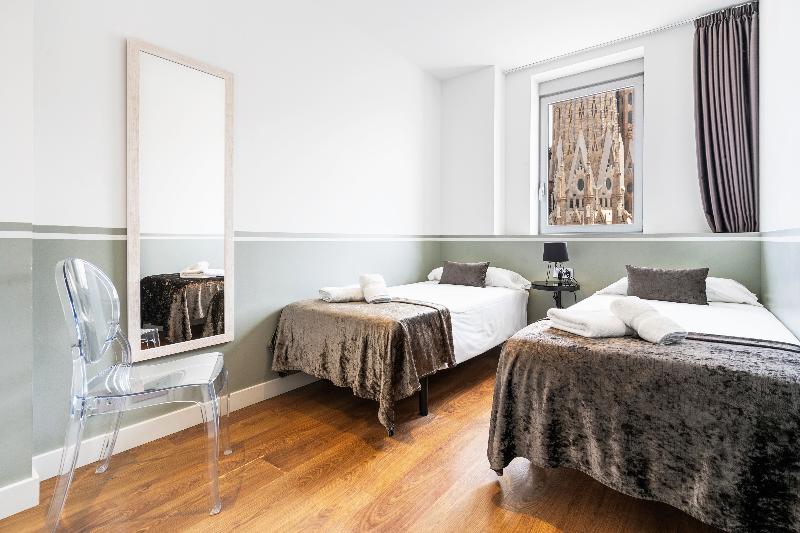 آپارتمان 4 خوابه, Sensation Sagrada Familia