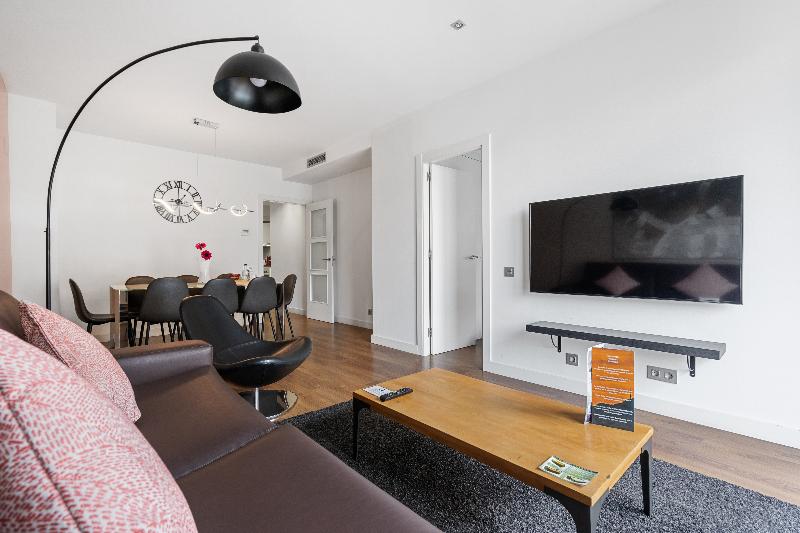 آپارتمان 3 خوابه, Sensation Sagrada Familia