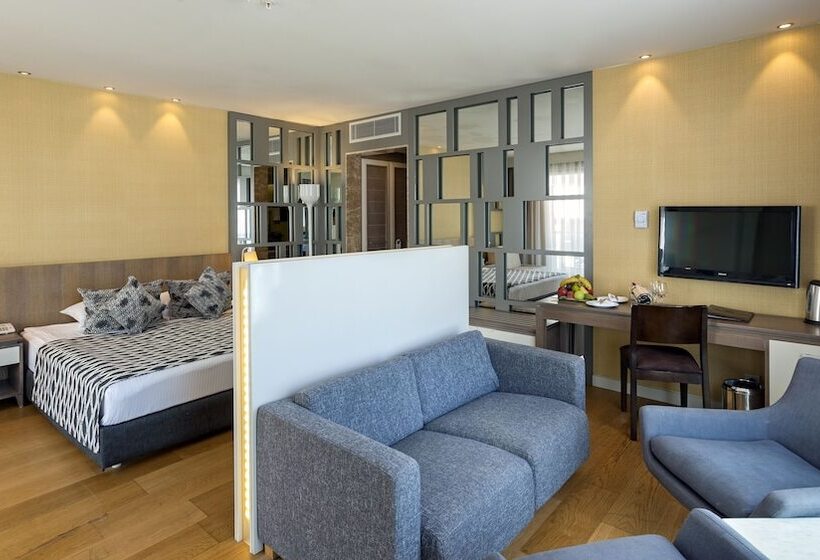 غرفة ديلوكس مزوَّدة بجاكوزي, Sherwood Dreams Resort