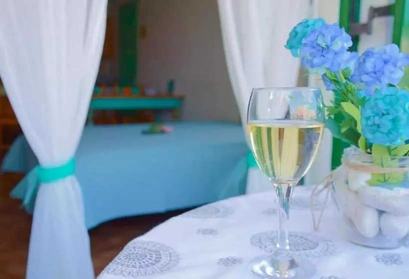スタンダードスタジオ, Villa Valia