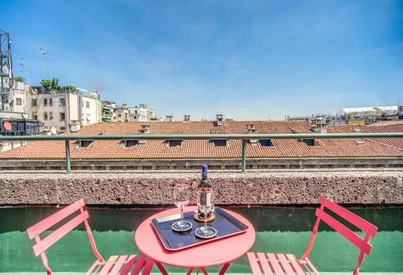 آپارتمان 1 خوابه با تراس, Milhouse Suites Duomo