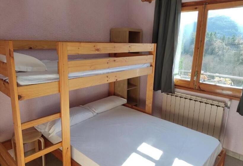 غرفة قياسية ثلاثية, Alberg Can Ribals