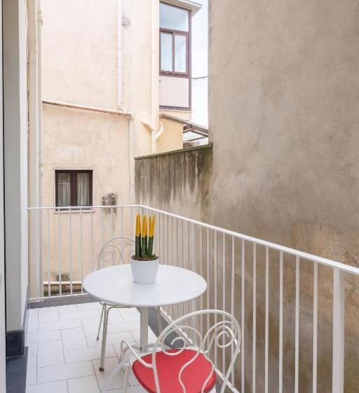 스탠다드 발코니 룸, Duomo Guest House   Stay In Sorrento