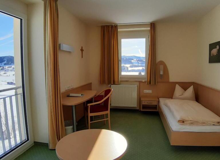 Номер Стандарт Индивидуальный, Allgäuweite