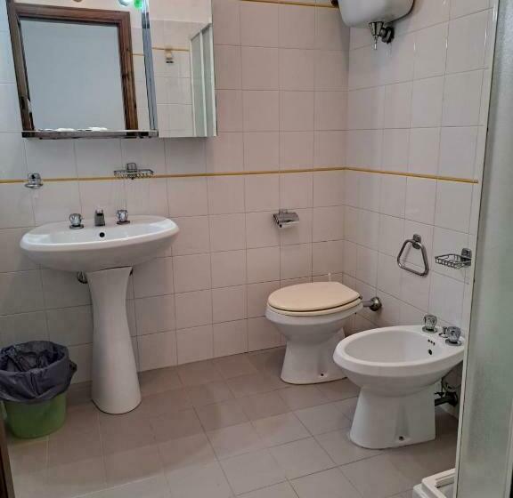 اتاق استاندارد سه نفره, Casa Per Ferie Ulivo D Assisi