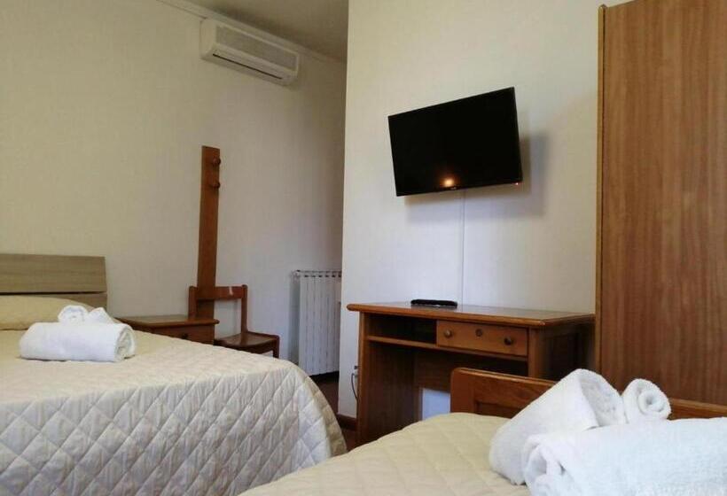 اتاق کلاسیک سه تخته, Casa Per Ferie Ulivo D Assisi