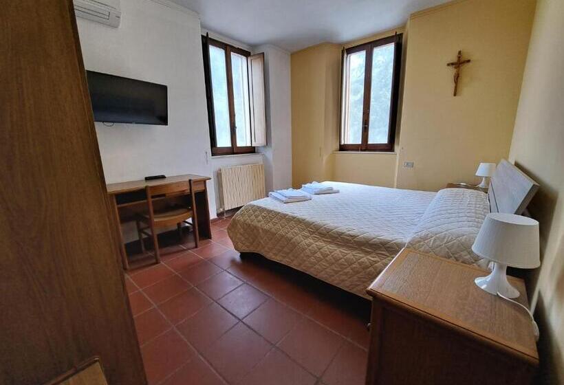 ４ベッドルームクラシックタイプ, Casa Per Ferie Ulivo D Assisi