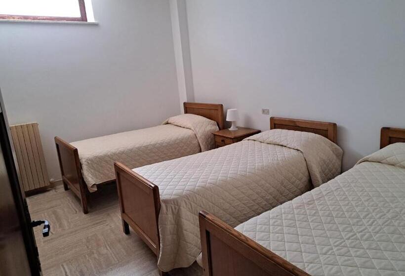 エコノミー４人部屋, Casa Per Ferie Ulivo D Assisi