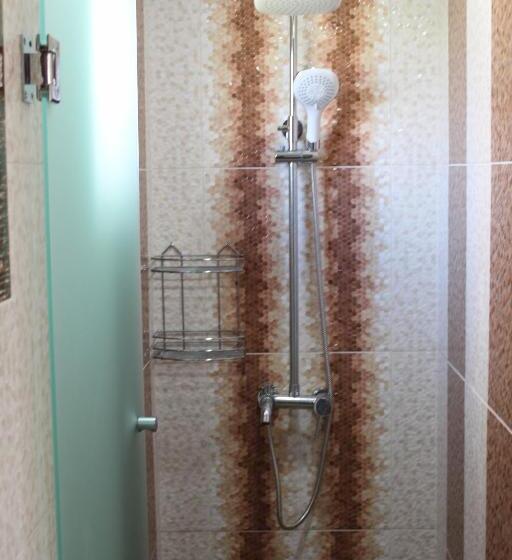 Студио Стандарт Вид на Сад, Guest House Valiland