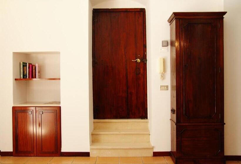 غرفة قياسية, La Bougainvillea